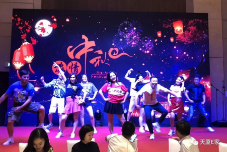 1540953915243132.png blob.png