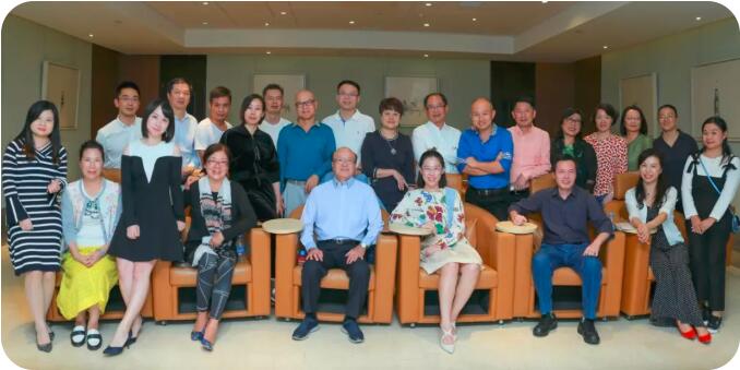 1541473783601681.jpg 读书会14.jpg