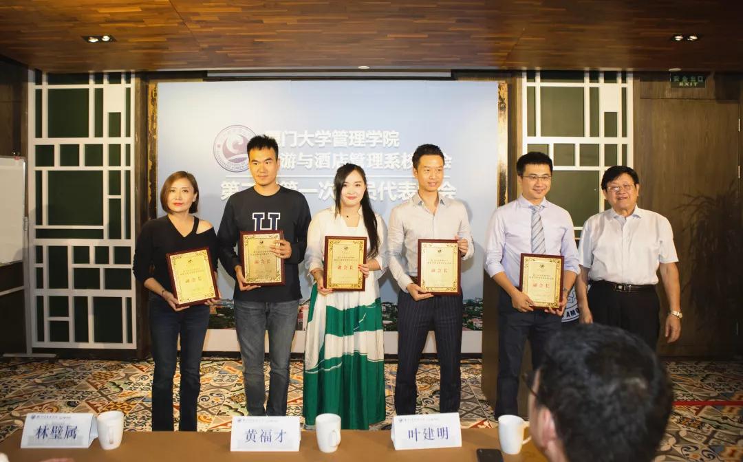 1542676900119823.jpg 1542676900119823.jpg