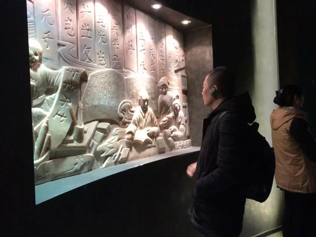 1544680384109697.jpg 1544680384109697.jpg