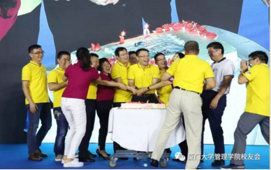 1540950407372375.png blob.png