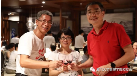 1540949000949002.png blob.png