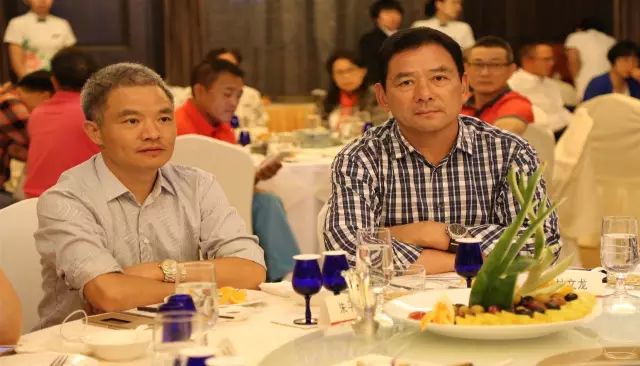 1511514142118384.jpg 02.jpg