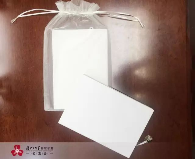 1511508106606619.jpg 05.jpg