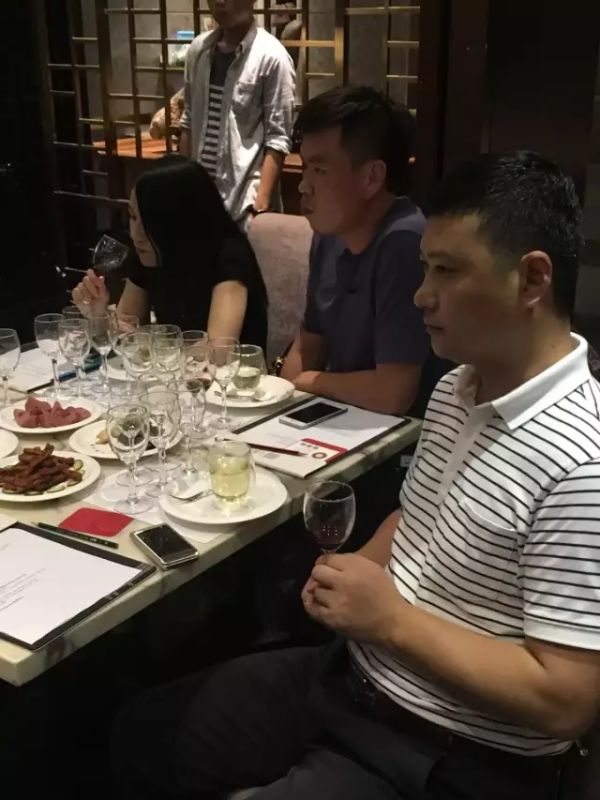 1511499211793032.jpg 08.jpg