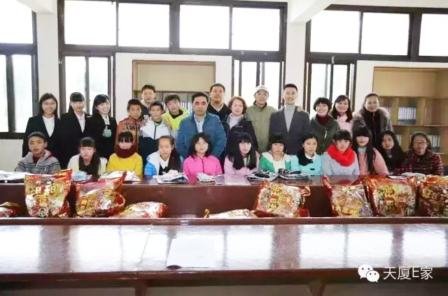 1511485586132374.jpg 01.jpg