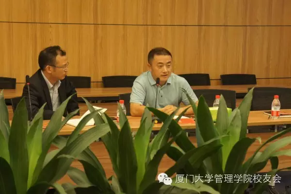 1513131753563640.png blob.png