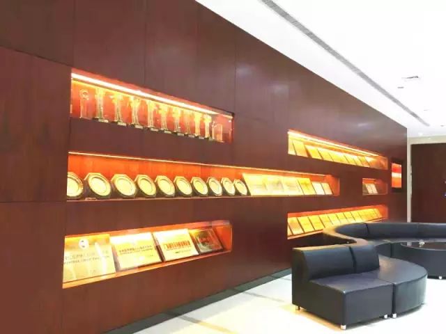 1511507001793075.jpg 03.jpg