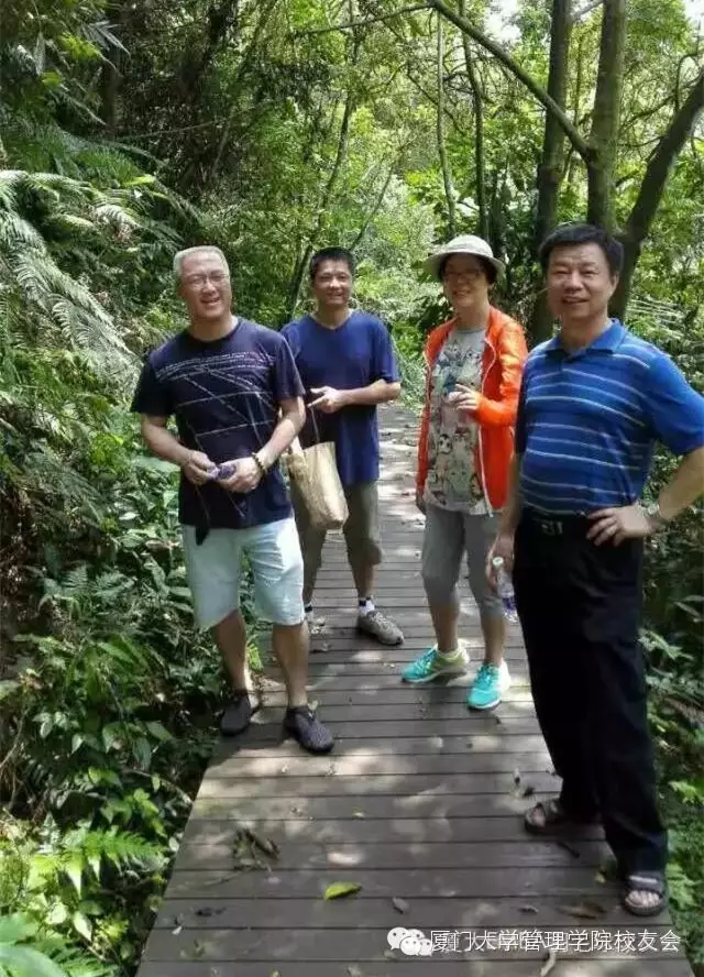 1513135048192807.png blob.png